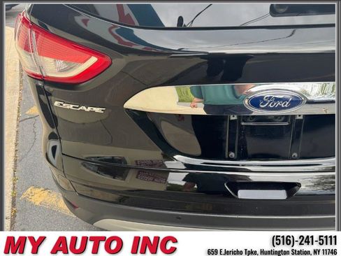 Used 2016 Ford Escape SE w/ SE Chrome Package AWD/4WD image 35
