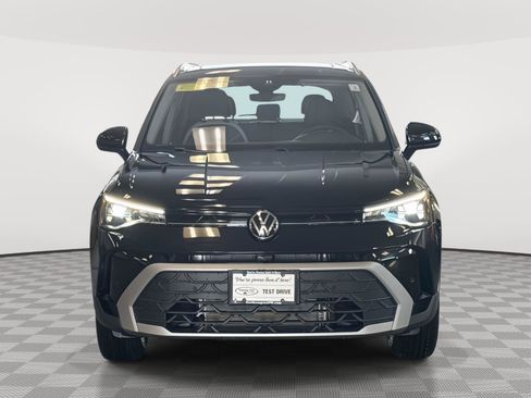 New 2026 Volkswagen Taos SE AWD/4WD image 2