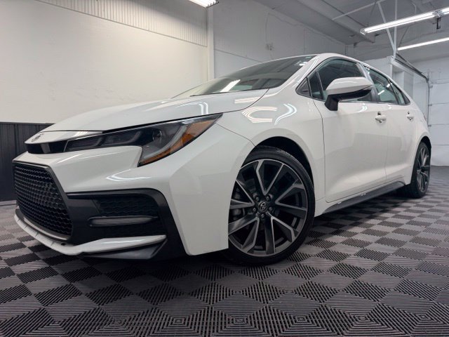 Used 2021 Toyota Corolla SE FWD image 3