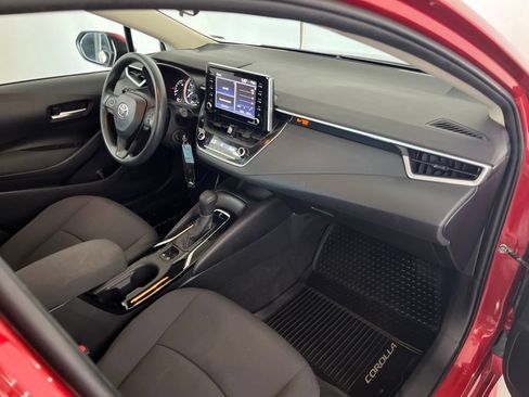 Used 2021 Toyota Corolla LE FWD image 21