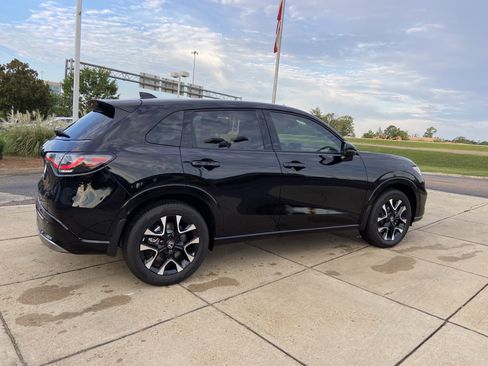 New 2026 Honda HR-V EX-L image 11