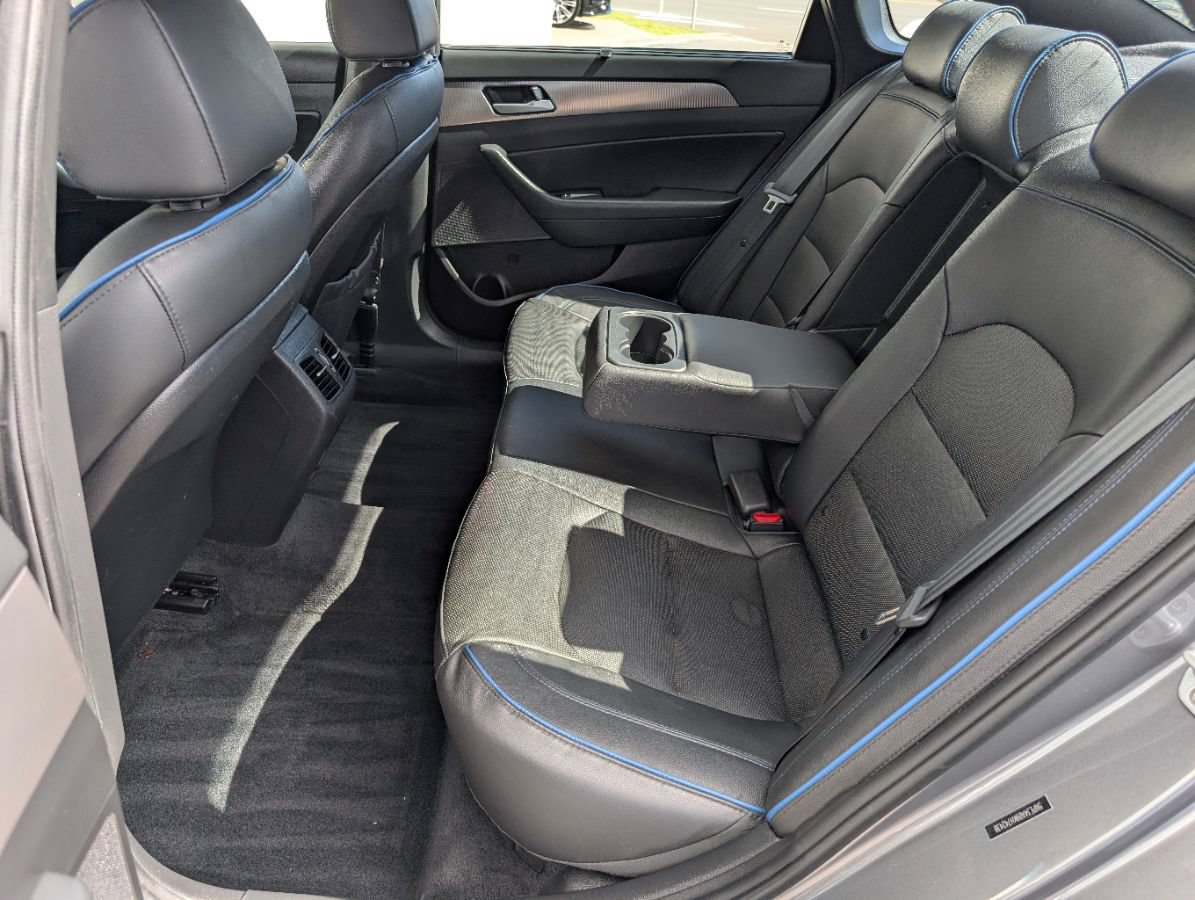 Used 2019 Hyundai Sonata Limited w/ Cargo Package FWD image 17