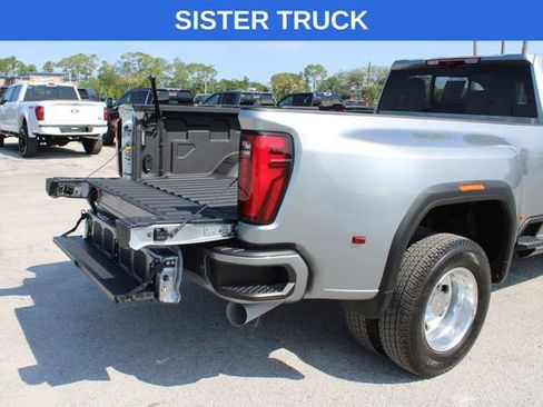 Used 2024 GMC Sierra 3500 Denali w/ Denali Reserve Package image 12