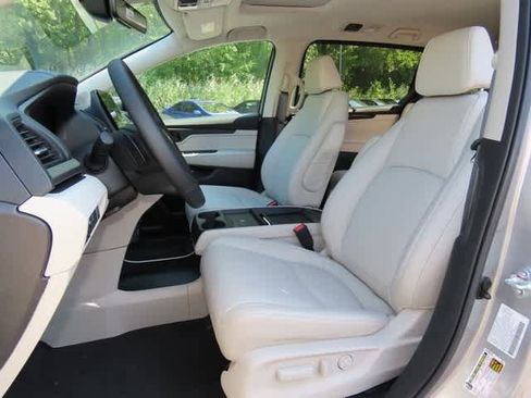 New 2026 Honda Odyssey EX-L image 12