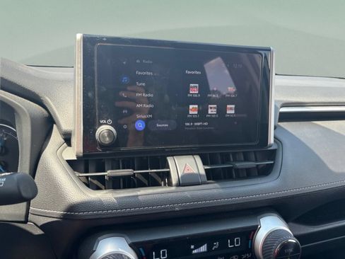 Certified 2023 Toyota RAV4 LE AWD/4WD image 17