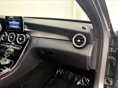 Used 2018 Mercedes-Benz C 300 Sedan image 20