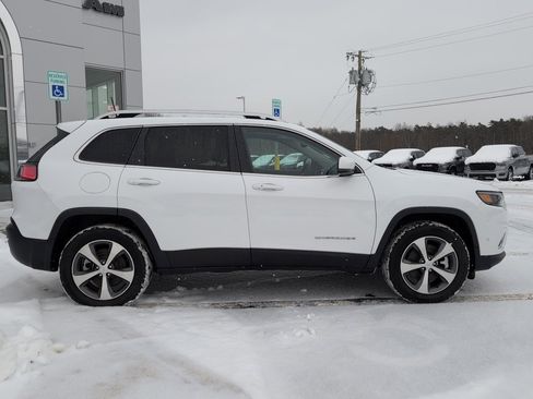 Used 2021 Jeep Cherokee Limited image 8