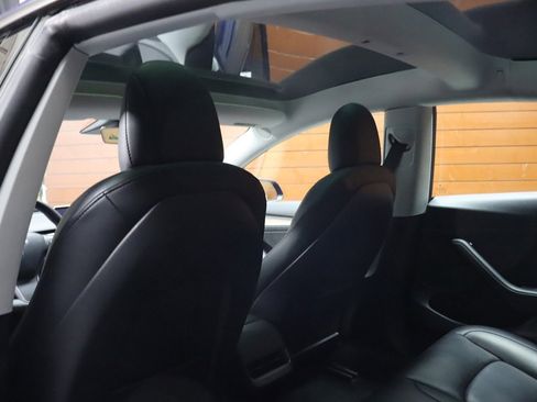 Used 2023 Tesla Model 3 Standard Range image 38