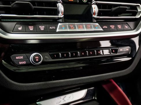 Used 2023 BMW X4 xDrive30i w/ M Sport Package image 29