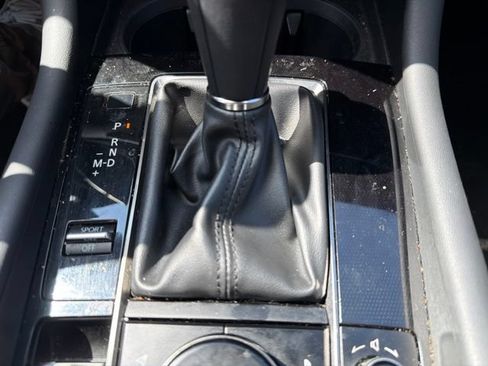 Used 2021 MAZDA MAZDA3 s FWD image 31