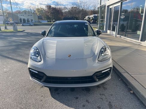 Used 2023 Porsche Panamera 4 Platinum Edition image 49