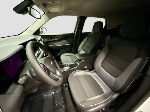 New 2026 Chevrolet TrailBlazer LT w/ Convenience Package image 24