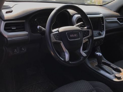 Used 2017 GMC Acadia SLE AWD/4WD image 4
