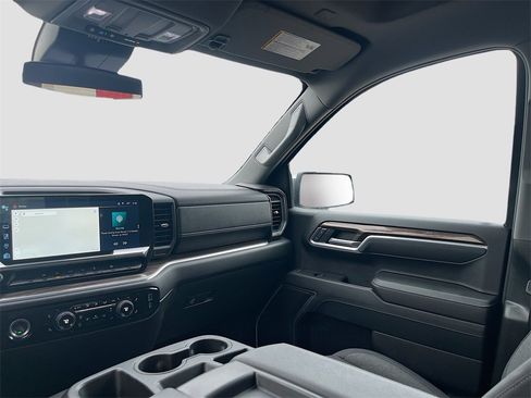 Used 2024 Chevrolet Silverado 1500 LT image 24