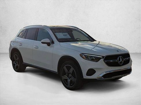 Certified 2026 Mercedes-Benz GLC 300 image 8