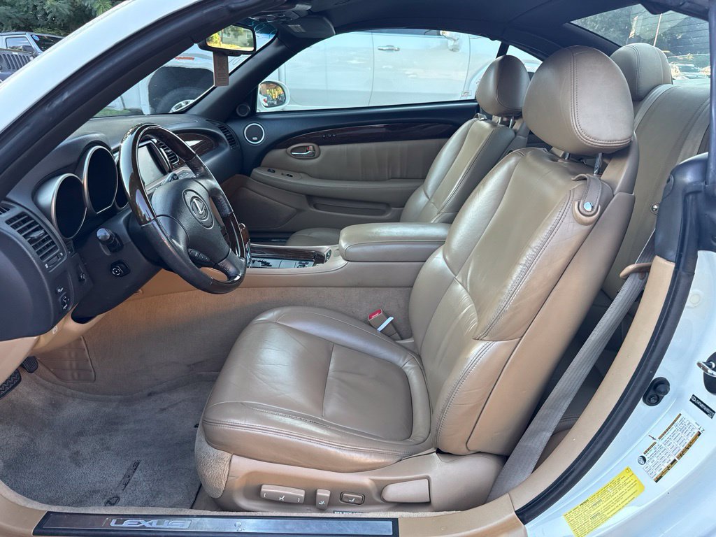 Used 2006 Lexus SC 430 Convertible RWD image 7