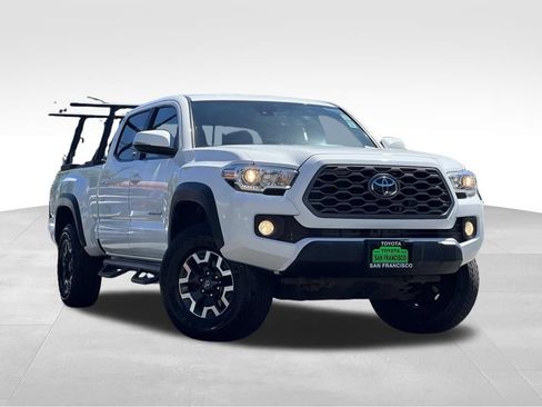 Certified 2021 Toyota Tacoma TRD Off-Road w/ TRD Premium Off Road Package AWD/4WD image 7
