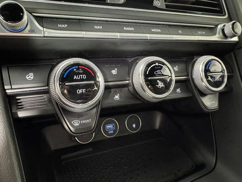 Used 2023 Genesis G70 2.0T w/ Sport Prestige Package AWD/4WD image 21