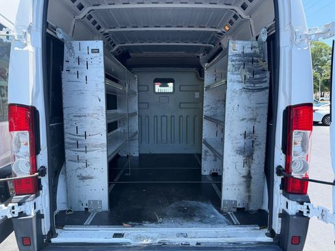 Used 2017 RAM ProMaster 2500 w/ Premium Appearance Group FWD image 23