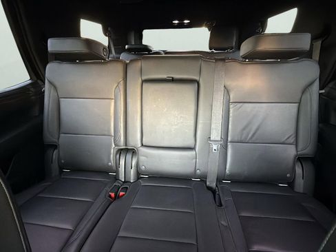 Used 2021 Chevrolet Tahoe LT w/ LT Signature Package image 23