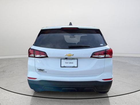 Certified 2024 Chevrolet Equinox LS w/ LS Convenience Package FWD image 8