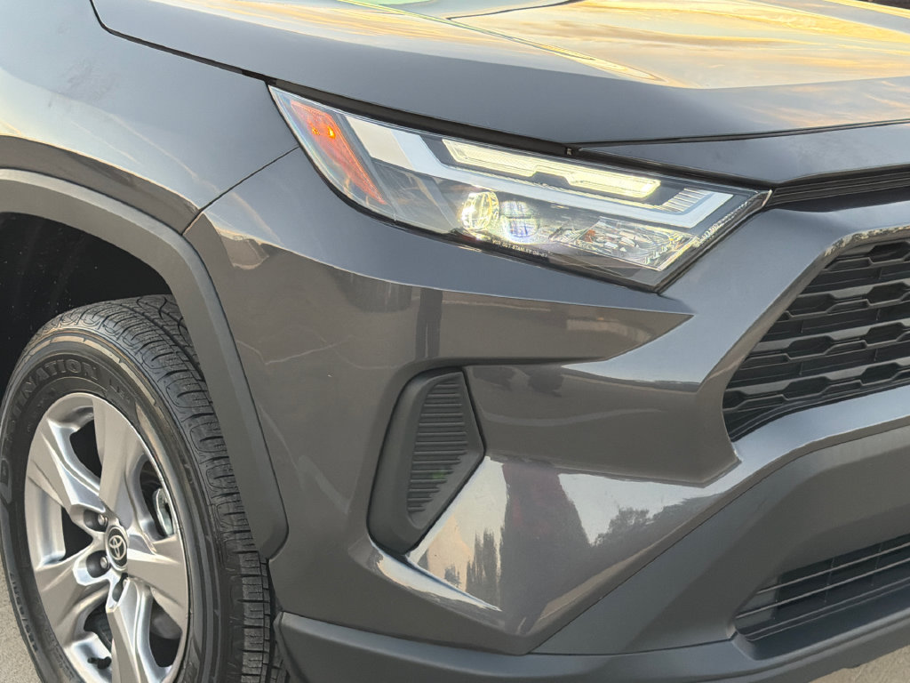 Used 2025 Toyota RAV4 XLE w/ Weather Package AWD/4WD image 10