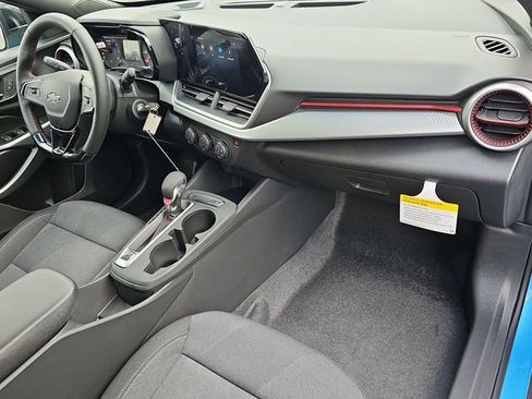 New 2026 Chevrolet Trax RS FWD image 31