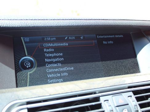 Used 2011 BMW 750i RWD image 17