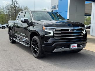 Used 2025 Chevrolet Silverado 1500 High Country w/ High Country Premium Package AWD/4WD video 2