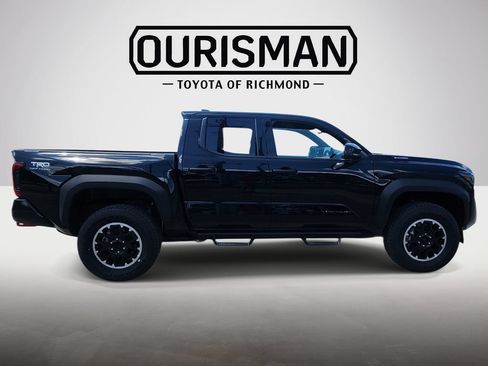 Used 2025 Toyota Tacoma TRD Sport AWD/4WD image 8