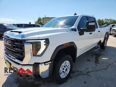 New 2025 GMC Sierra 2500 Pro w/ Convenience Package