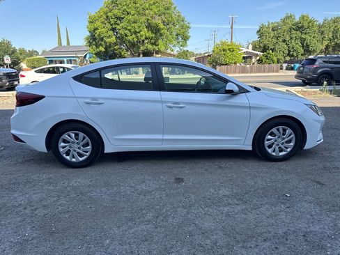 Used 2020 Hyundai Elantra SE w/ Cargo Package (C1) FWD image 6