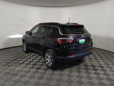 Used 2022 Jeep Compass Latitude AWD/4WD image 6