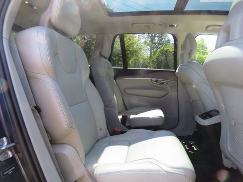 Used 2021 Volvo XC90 T6 Inscription image 17