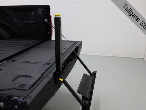 Used 2025 Ford F150 Raptor w/ Equipment Group 803A Raptor R AWD/4WD image 51