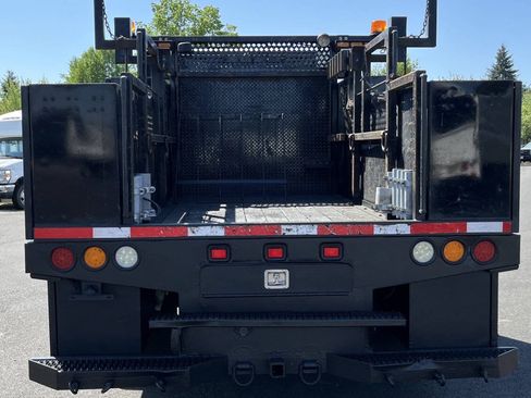Used 2016 Ford F550 4x4 Regular Cab Super Duty image 6