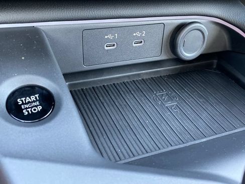 New 2026 Nissan Sentra SV w/ SV Convenience Package FWD image 18