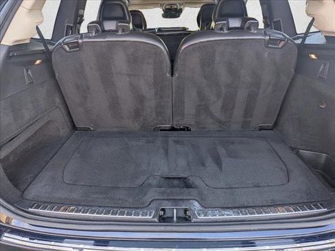 Used 2017 Volvo XC90 T6 Momentum w/ Vision Package image 7