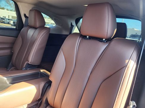 Used 2026 Acura MDX w/Technology Package image 13