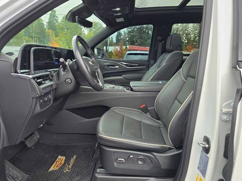 Used 2024 Cadillac Escalade Sport image 22