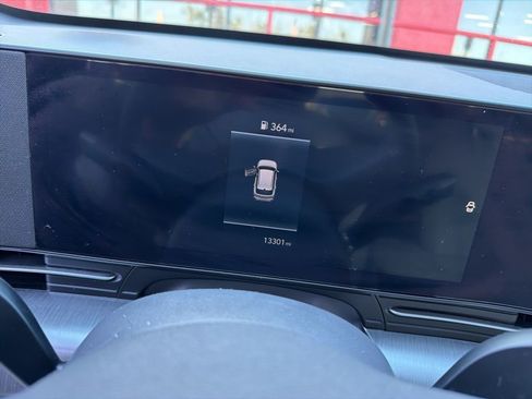 Used 2024 Hyundai Kona SE image 13