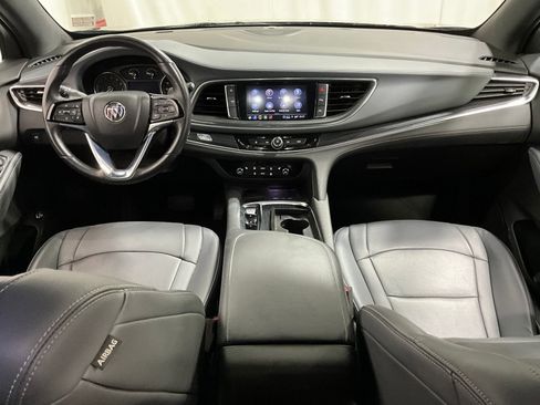 Used 2023 Buick Enclave Essence AWD/4WD image 16