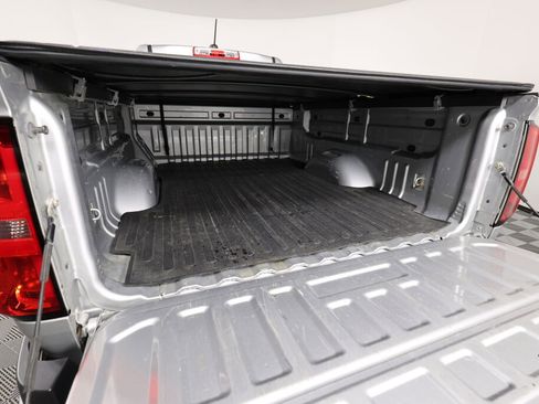 Used 2017 Chevrolet Colorado LT w/ LT Convenience Package image 16