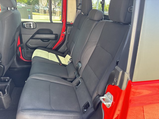 Used 2023 Jeep Gladiator Overland AWD/4WD image 16