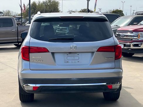 Used 2017 Honda Pilot Touring image 7