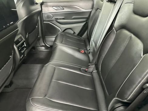 Certified 2023 Jeep Grand Cherokee 4WD 4xe w/ Luxury Tech Group II image 17
