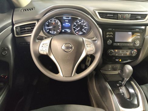 Used 2016 Nissan Rogue S FWD image 22