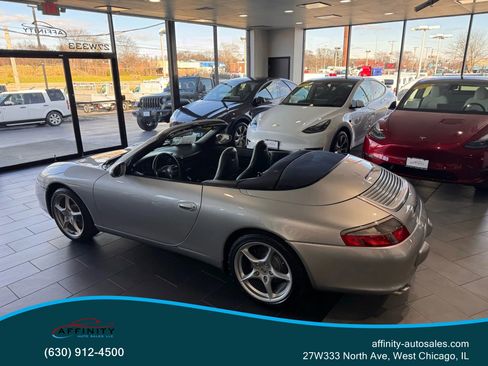 Used 2002 Porsche 911 Cabriolet image 10