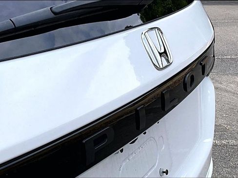 Used 2025 Honda Pilot EX-L image 23