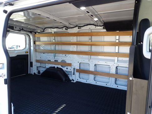Used 2024 Ford Transit 250 Low Roof w/ Exterior Upgrade Package RWD image 27